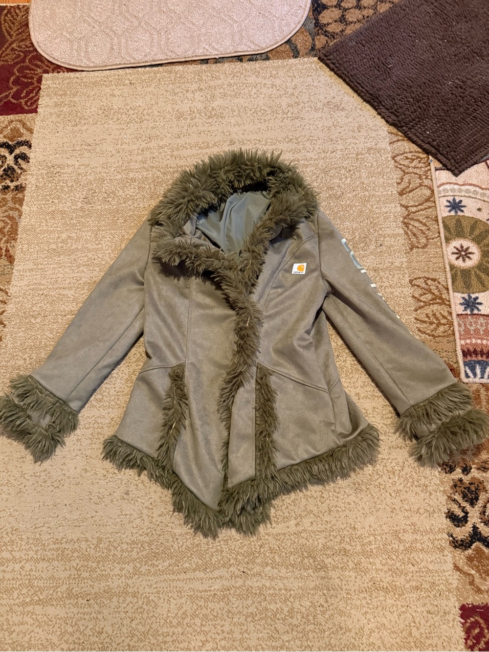 Carhartt Olive Green Faux-Fur Trim Women's Cape Jacket size L